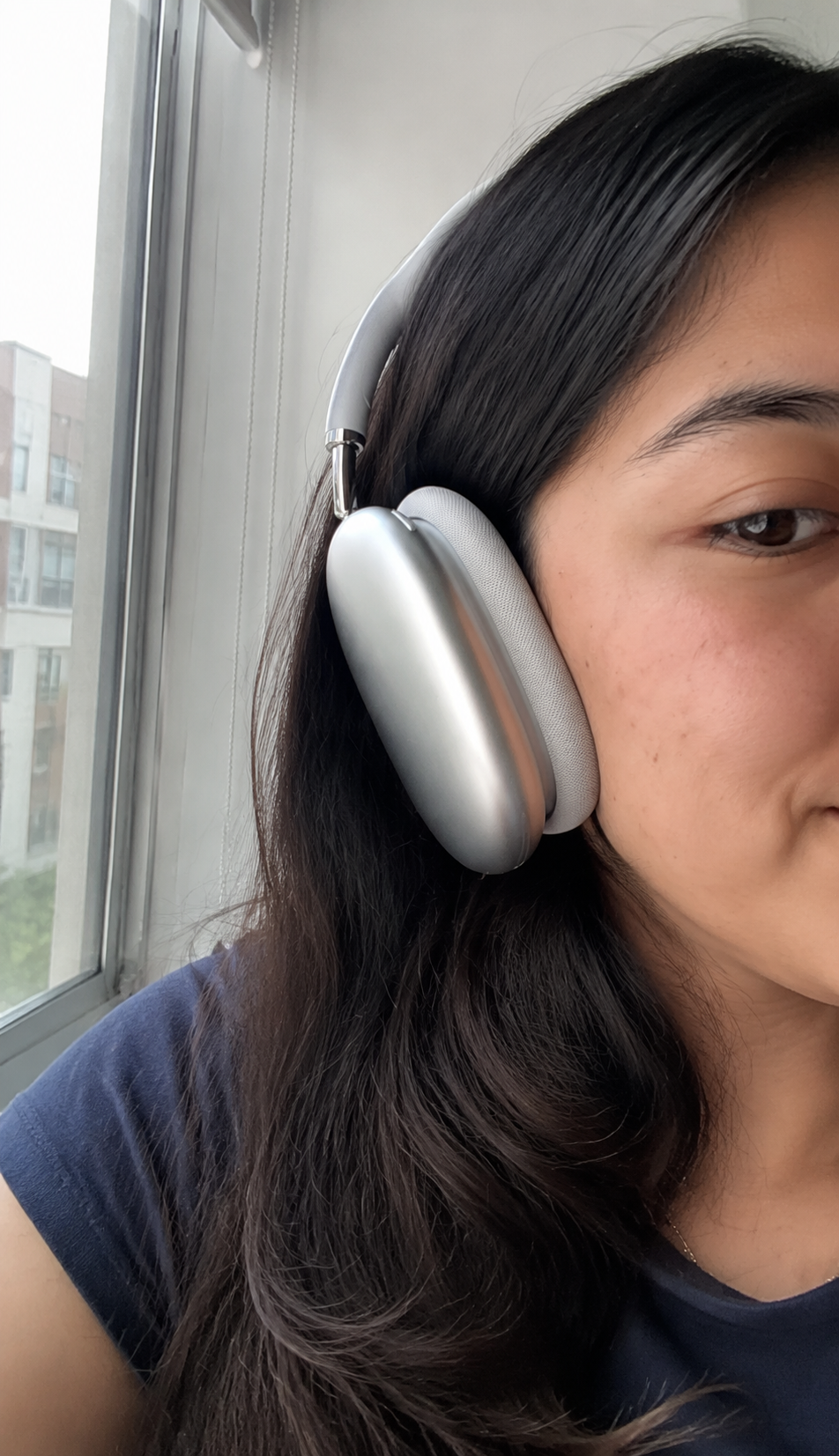 Foto de la reseña de Azucena Ayma sobre AirPods Max- Edición Limitada